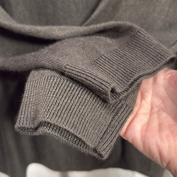 Ellen Tracy Poncho sweater Olive Green w leather closures SZ XL wool blend - Picture 7 of 11